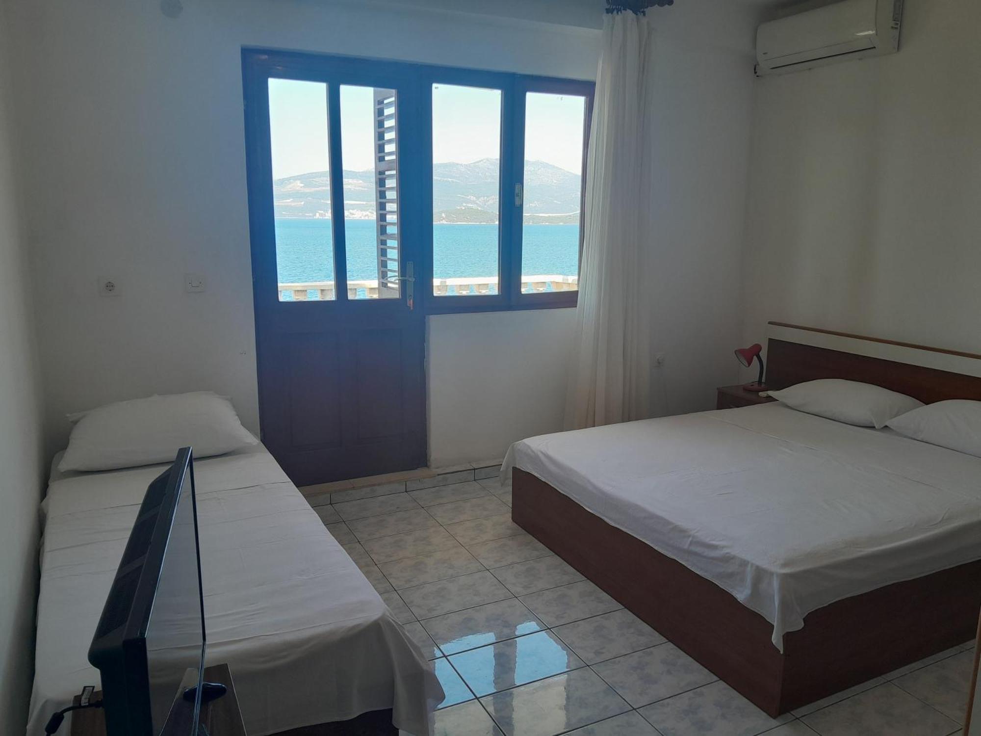 Apartments By The Sea Cove Pjestata, Peljesac - 14440 Ston Exterior photo